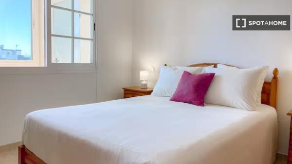 Se alquila piso de 2 habitaciones en Pájara.