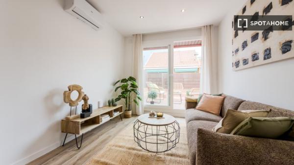 Piso de 2 habitaciones en alquiler en Gracia, Barcelona.