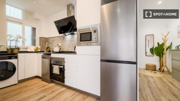 Piso de 2 habitaciones en alquiler en Gracia, Barcelona.