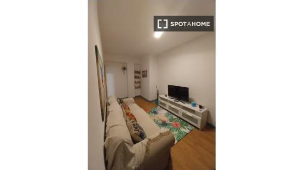 Piso de 2 dormitorios en alquiler en Vigo