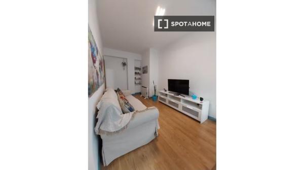 Piso de 2 dormitorios en alquiler en Vigo