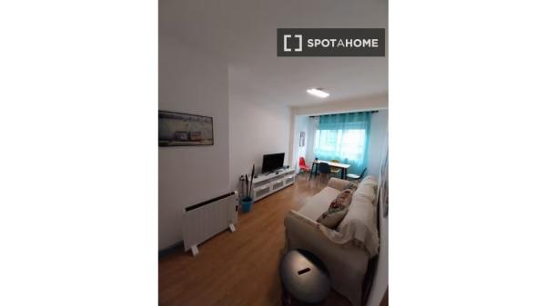 Piso de 2 dormitorios en alquiler en Vigo