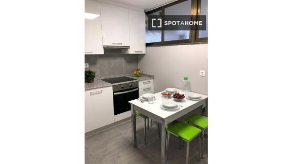 Piso en alquiler de 3 habitaciones en Ibarrekolanda, Bilbao