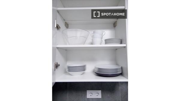 Piso en alquiler de 3 habitaciones en Ibarrekolanda, Bilbao