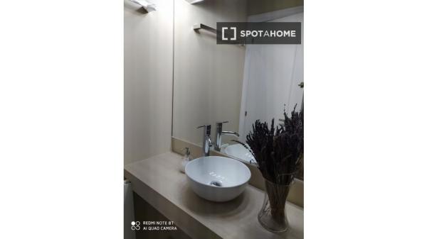 Piso en alquiler de 3 habitaciones en Ibarrekolanda, Bilbao