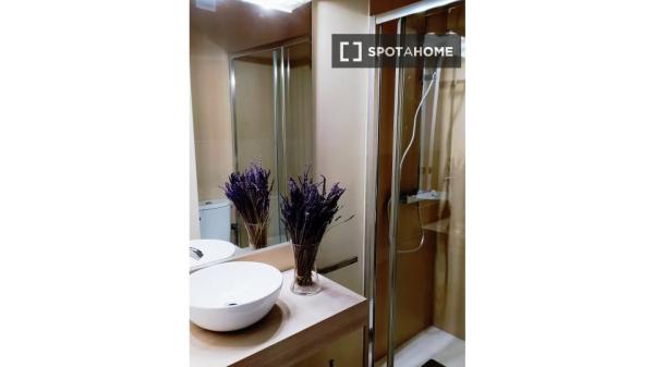 Piso en alquiler de 3 habitaciones en Ibarrekolanda, Bilbao