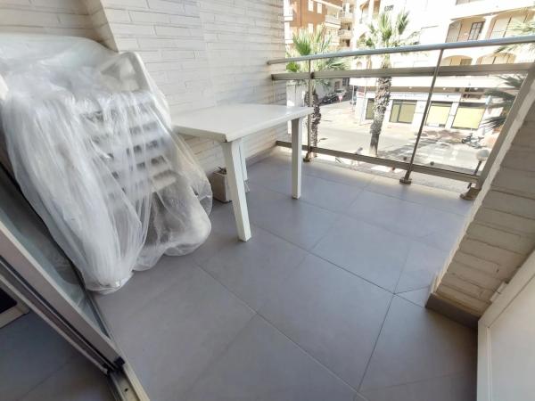 Piso en av. cervantes, 25