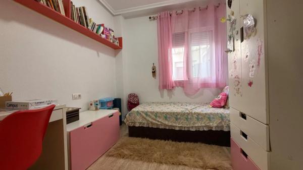 Piso en Los Montesinos