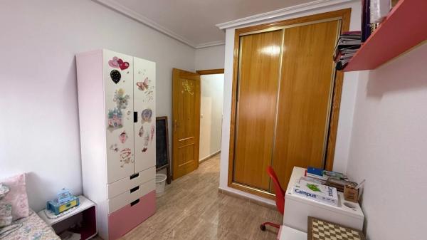 Piso en Los Montesinos