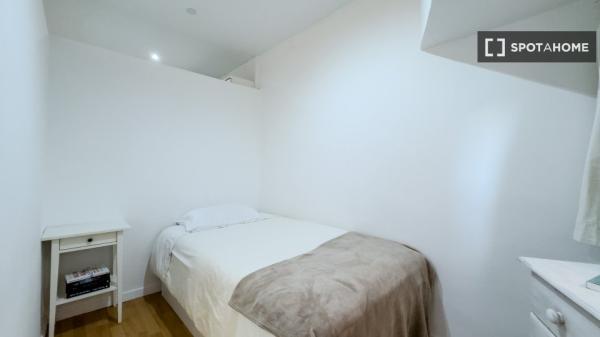 Estudio en alquiler en La Bordeta, Barcelona