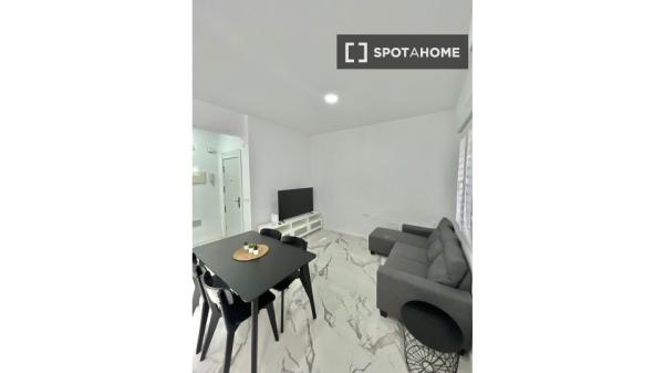 Piso de 3 dormitorios en alquiler en Murcia