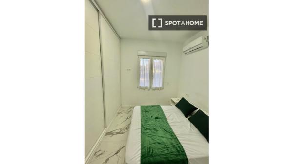 Piso de 3 dormitorios en alquiler en Murcia