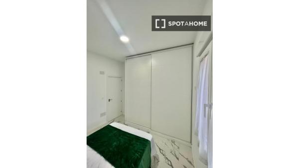 Piso de 3 dormitorios en alquiler en Murcia