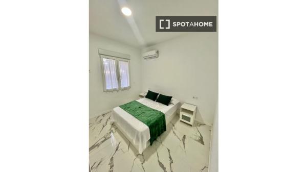 Piso de 3 dormitorios en alquiler en Murcia