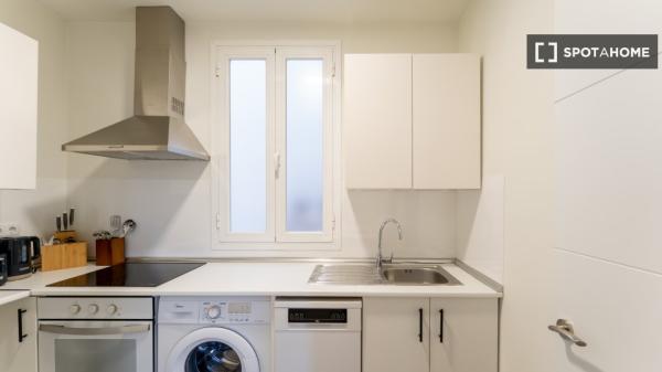 Zimmer in Wohngemeinschaft zu vermieten in Arapiles, Madrid