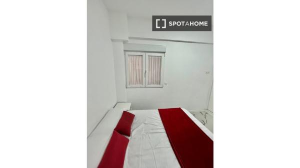 Piso de 3 dormitorios en alquiler en Murcia