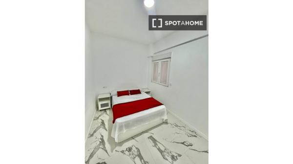 Piso de 3 dormitorios en alquiler en Murcia