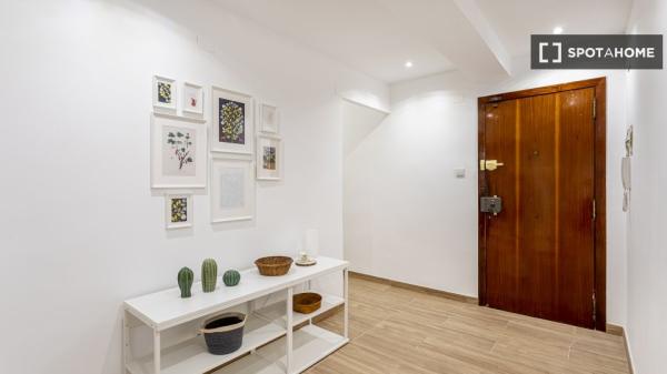 Piso de 4 habitaciones en alquiler en La Vega Baixa, Valencia
