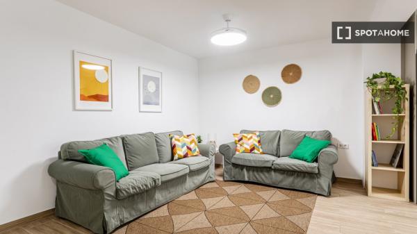 Piso de 4 habitaciones en alquiler en La Vega Baixa, Valencia