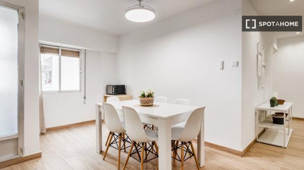Piso de 4 habitaciones en alquiler en La Vega Baixa, Valencia