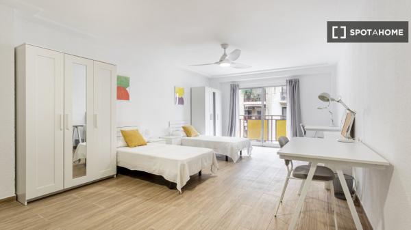 Piso de 4 habitaciones en alquiler en La Vega Baixa, Valencia