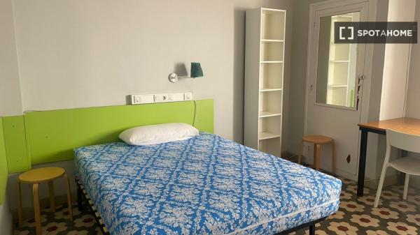 Habitación en piso compartido en alquiler en Zaragoza