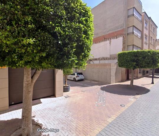 Terreno en calle Ramón y Cajal, 15