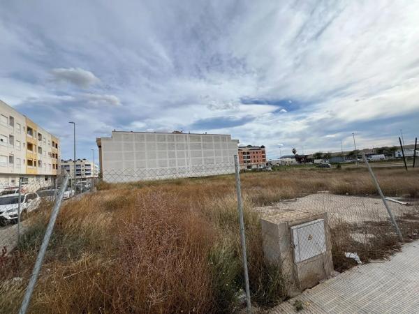 Terreno en calle Ecuador