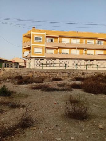 Terreno en calle Miguel de Unamuno