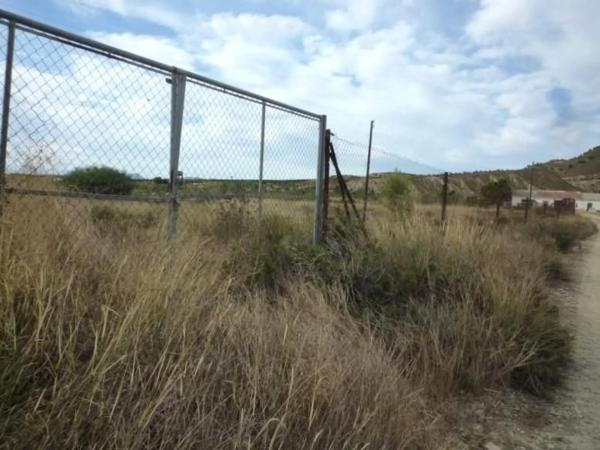 Terreno en Caretera Canteras