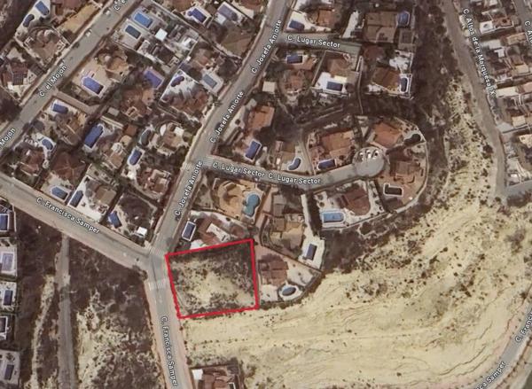 Terreno en calle Francisca Samper, 4