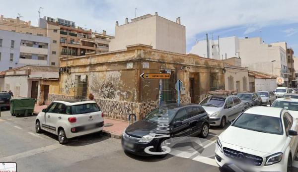 Terreno en calle Vicente Blasco Ibáñez, 84