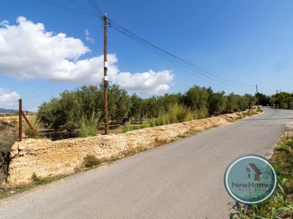 Terreno en via Sense Nom