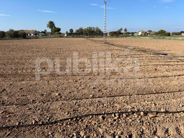 Terreno en camino de Redondo, 53