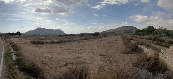 Terreno en camino de la Ermita del Salar, 136