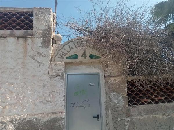 Terreno en calle Escultor Montañés