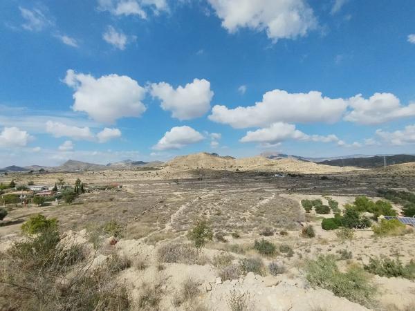 Terreno en calle Cala Lanuza