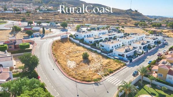 Terreno en calle El Pi