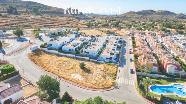 Terreno en calle El Pi