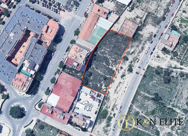 Terreno en calle Mare de Déu del Pilar