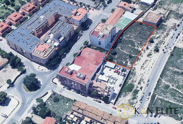 Terreno en calle Mare de Déu del Pilar