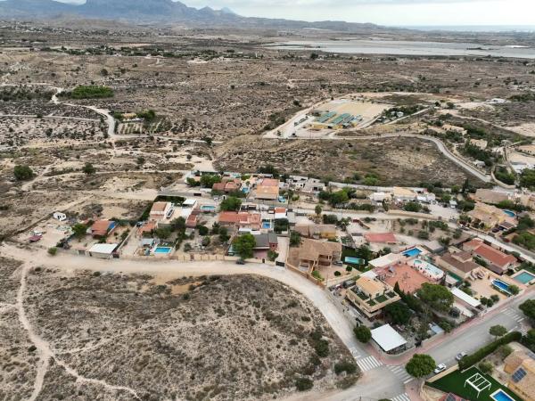 Terreno en calle Montcabrer