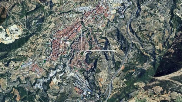 Terreno en calle el Camí