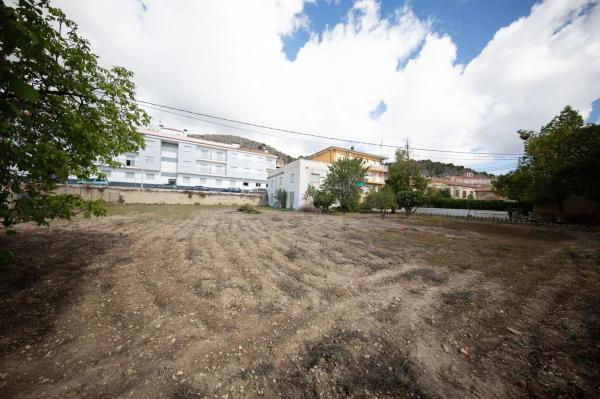 Terreno en Onil