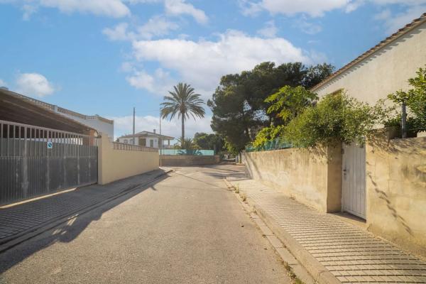 Terreno en calle Riu de La Sénia, 51