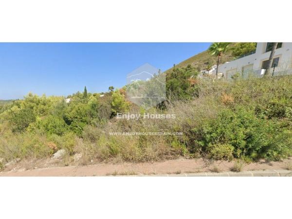 Terreno en calle Pieter Bruegel