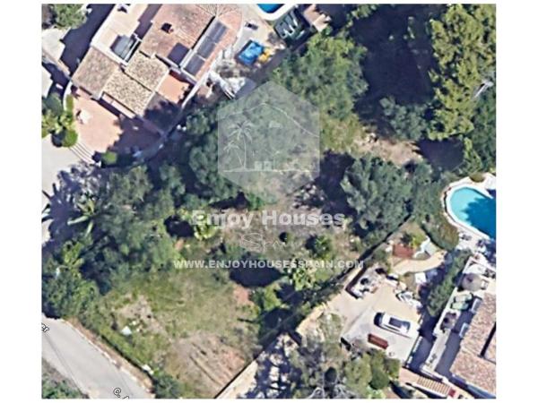 Terreno en Cap Martí - Pinomar