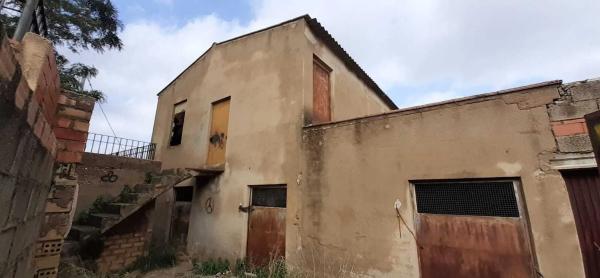 Terreno en calle d'Enmig