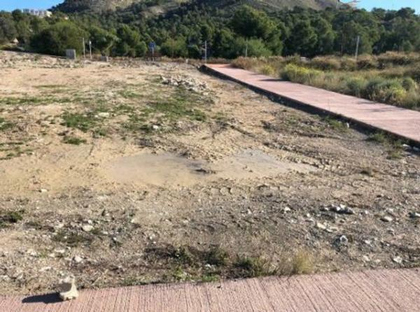 Terreno en Polígono Alfarella.Sector 13