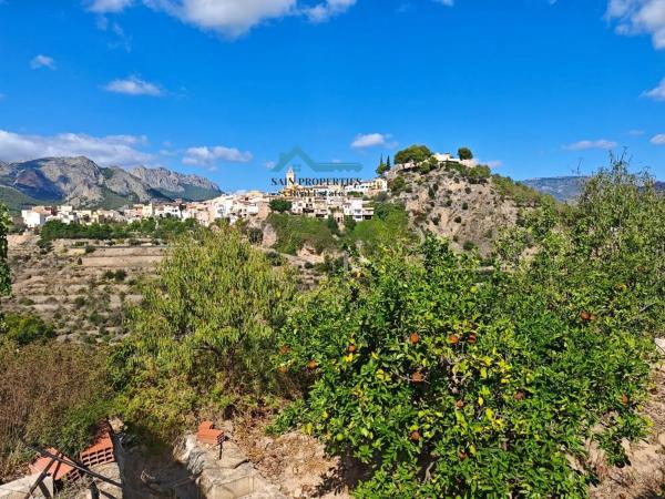 Terreno en La Nucia Pueblo